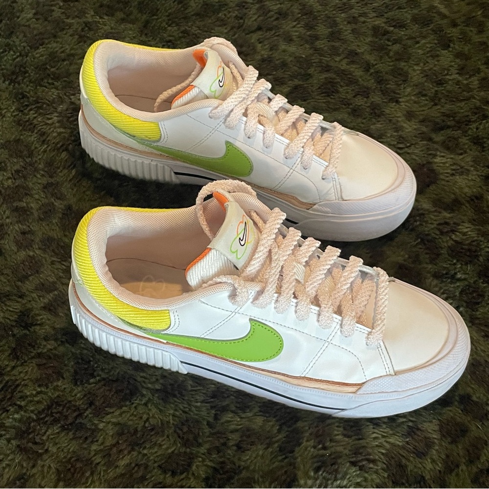 Womens Court Legacy Lift Sneaker - Picture 15 of 15